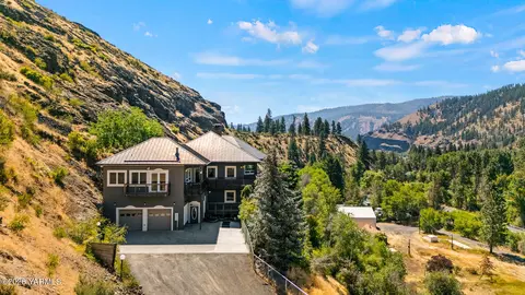 10121 Wa-410, Naches, WA 98937