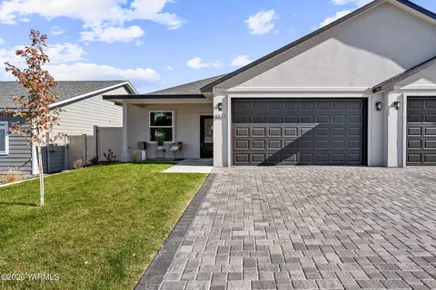 2515 S 47th Ave, Yakima, WA 98903