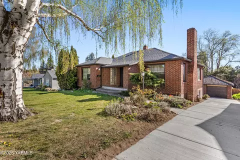 611 S 23rd Ave, Yakima, WA 98902