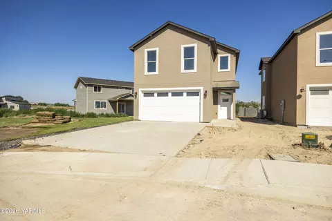 205 Victoria St, Sunnyside, WA 98944