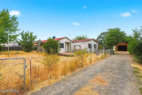 1610 Voelker Ave, Yakima, WA 98902