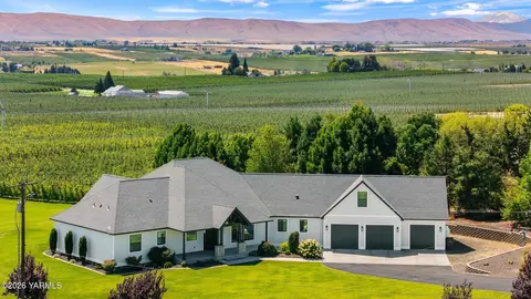 14930 Summitview Ext Rd, Yakima, WA 98908