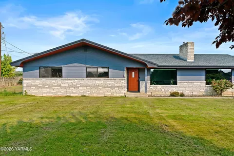 1709 Beaudry Rd, Yakima, WA 98901