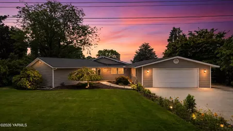 4706 Snowmountain Rd, Yakima, WA 98908