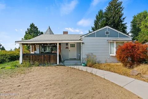 4410 N Rozalee Way, Yakima, WA 98901