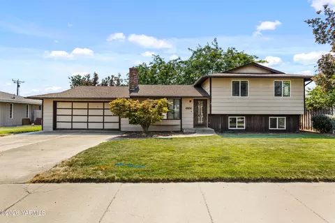 4606 W Glenmoore Cir, Yakima, WA 98908