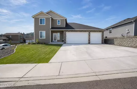 420 N 75th Ave, Yakima, WA 98908