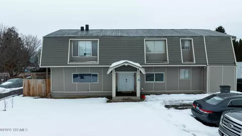 1213 Canal Ave, Tieton, WA 98947