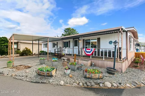 903 N 34th Ave #48, Yakima, WA 98908