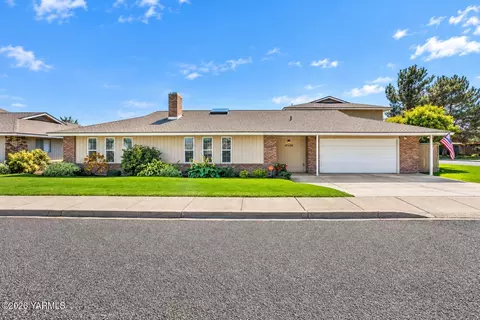 4506 Webster Ave, Yakima, WA 98908