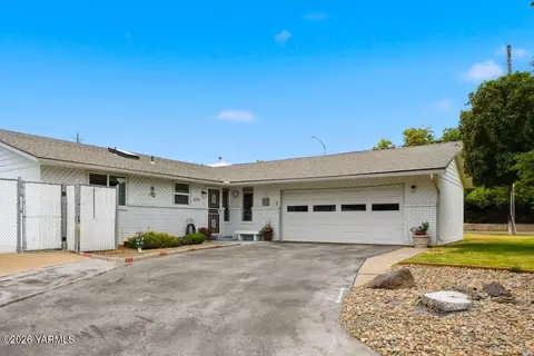 600 S 69th Ave, Yakima, WA 98908