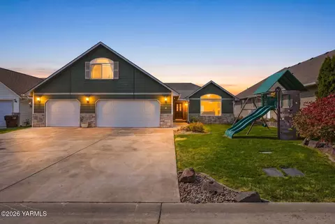 4 N 86th Ave, Yakima, WA 98908
