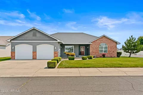 1009 S 91st Ave, Yakima, WA 98908