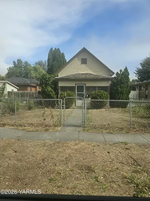 616 Court St, Prosser, WA 99350