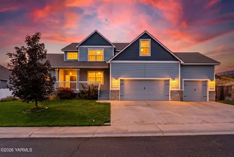 7904 W Washington Ave, Yakima, WA 98903