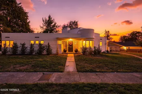 5 Park Ave, Yakima, WA 98902