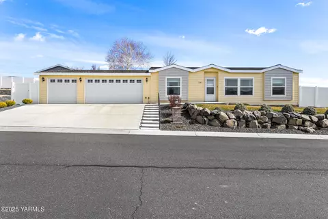 200 Bridle Way #281, Yakima, WA 98901