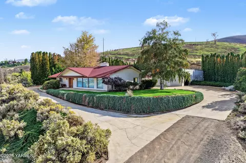 2608 Mccullough Rd, Yakima, WA 98903