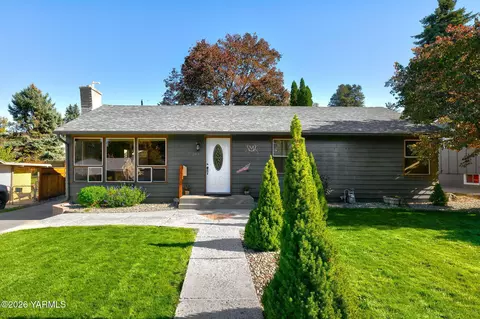 213 N 29th Ave, Yakima, WA 98902