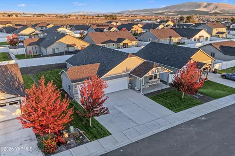 View/Area - 509 Stuart St, Moxee, WA 98936 photo 1 of 4
