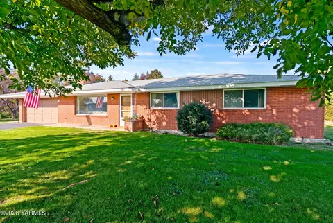 6503 Appleview Way, Yakima, WA 98908