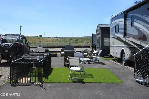 1769 Naches Wenas Rd #154, Selah, WA 98942