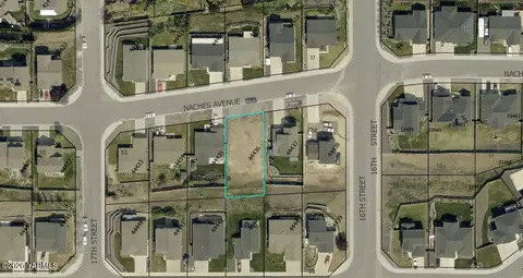 1604 W Naches Ave, Selah, WA 98942