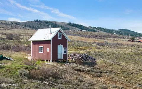 Nka Cowiche Mill Rd, Yakima, WA 98908