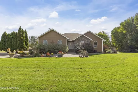 3400 Naches Tieton Rd, Tieton, WA 98947