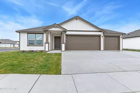 1607 Castlewood Ct Spec Ct #(PHASE 11  299) SPEC, Grandview, WA 98930