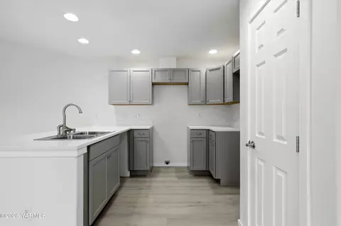 Kitchen - 218 Sun Willows Blvd, Pasco, WA 99301 photo 1 of 1