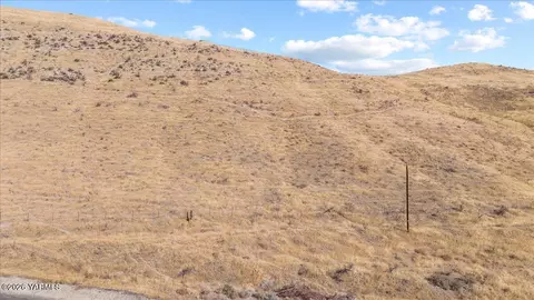 NKA N Wenas Rd #4, Selah, WA 98942
