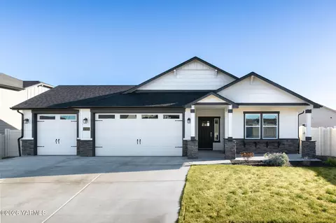 2313 S 57th Ave, Yakima, WA 98903