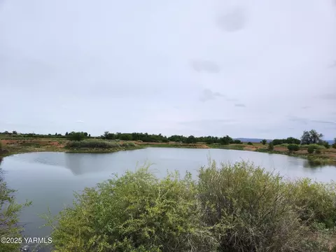 Nka Progressive Rd, Wapato, WA 98951