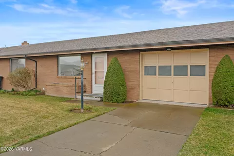 3804 Mavis Ave, Yakima, WA 98902