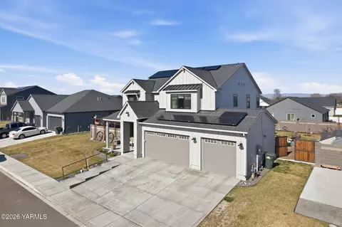 Other - 313 Ruby Ave, Grandview, WA 98930 photo 1 of 18