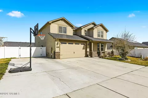 6105 Occidental Rd, Yakima, WA 98903