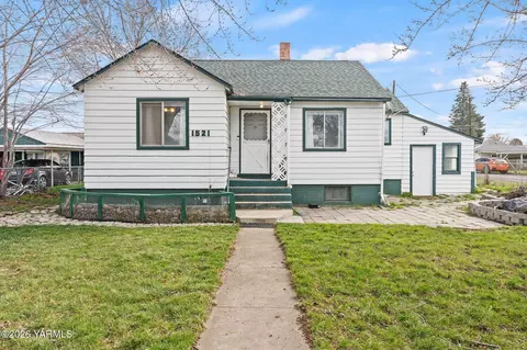 1521 Cornell Ave, Yakima, WA 98902