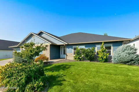 2200 S 76th Ave, Yakima, WA 98903