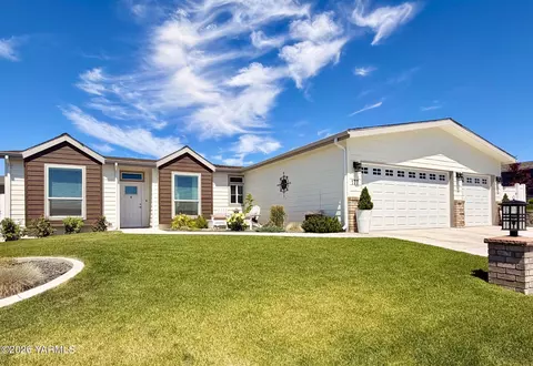 200 Bridle Way #177, Yakima, WA 98901