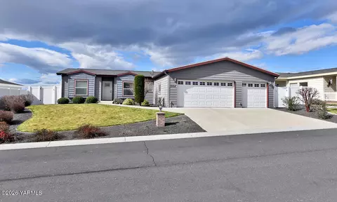 200 Bridle Way #284, Yakima, WA 98901