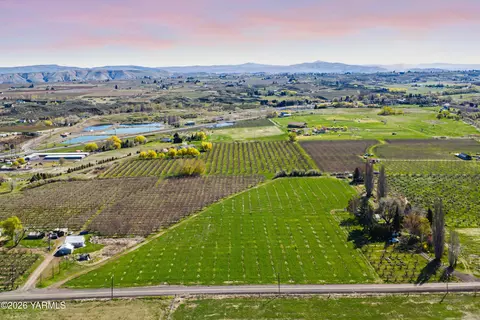 Nka Hiland Rd, Tieton, WA 98947