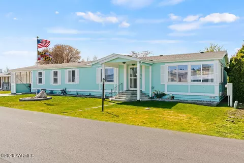 3701 Gun Club Rd #113, Yakima, WA 98901