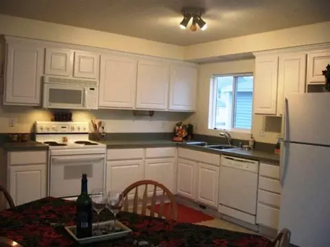 714 E Hoffman, Spokane, WA 99207 photo 4