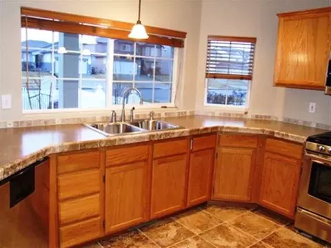 3211 E 43rd Ave, Spokane, WA 99223 photo 3