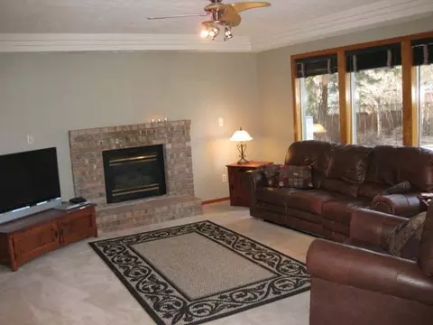 9 E Falcon, Spokane, WA 99218 photo 2