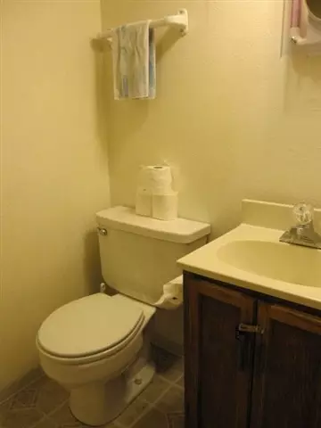 517 E Augusta Ave, Spokane, WA 99207 photo 8