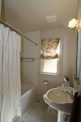 1106 E 19th Ave, Spokane, WA 99203 photo 8