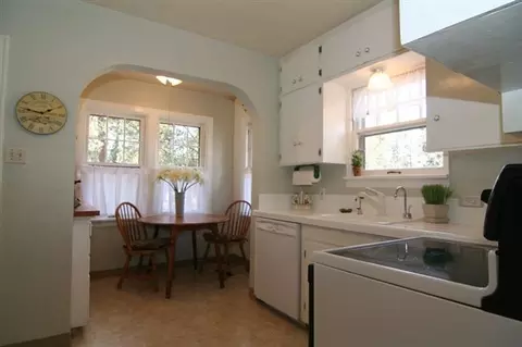 1106 E 19th Ave, Spokane, WA 99203 photo 4
