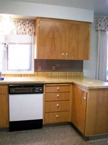 1112 E 35th Ave, Spokane, WA 99203 photo 3